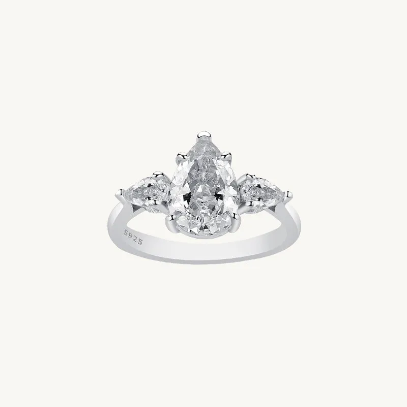 1.0 ct Teardrop Moissanite Diamond Ring