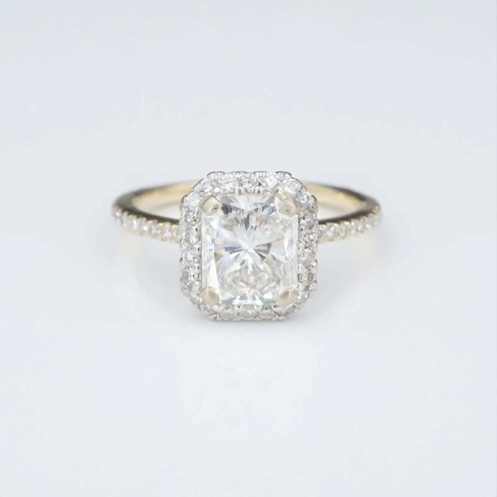 14K Gold 2.5 carat Radiant Diamond Halo Engagement Ring Size 7 GIA CO1022