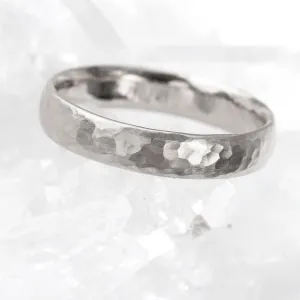 18ct White Gold 4mm Comfort Fit / Court Hammered Wedding Ring