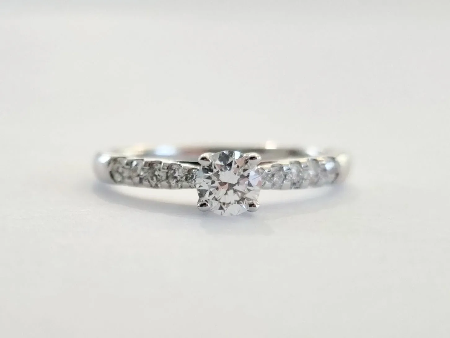 18ct White Gold Brilliant Cut Natural Diamond Solitaire Ring £1325