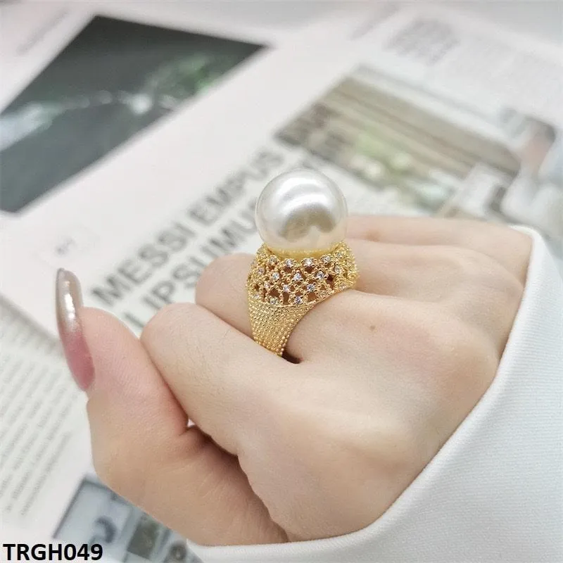 18K Gold Cathedral Pearl Adjustable Ring