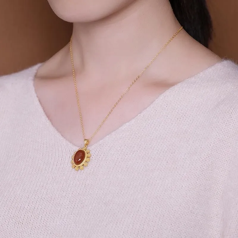 Ancient gold craftsmanship inlaid with southern red tourmaline flower pendant ladies necklace
