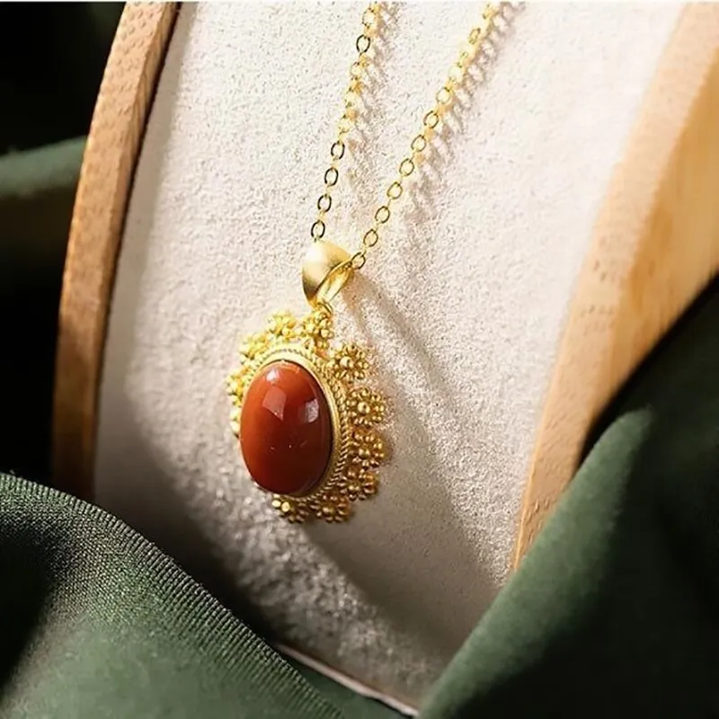Ancient gold craftsmanship inlaid with southern red tourmaline flower pendant ladies necklace