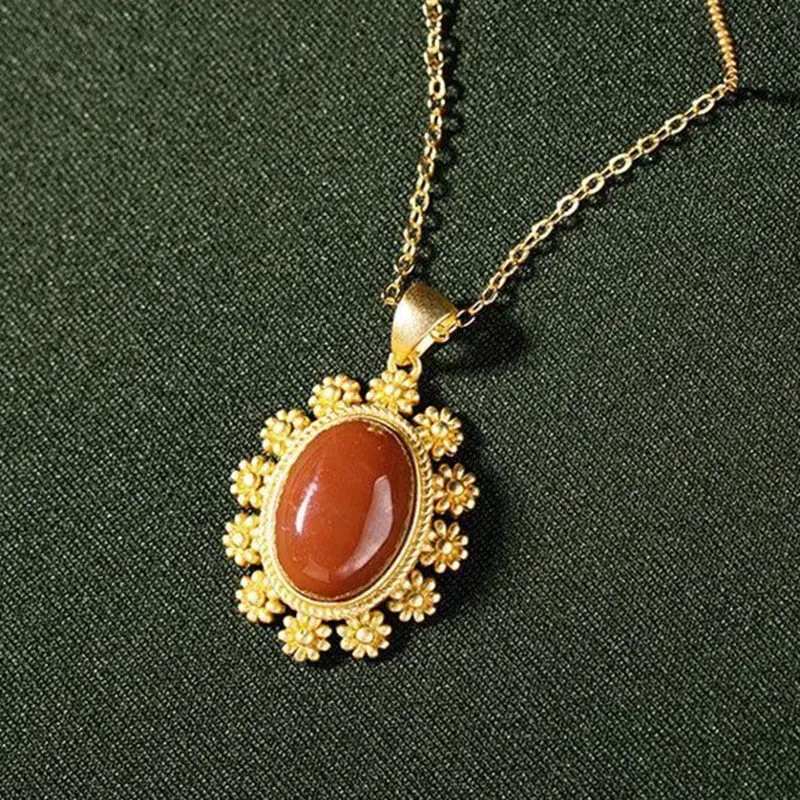 Ancient gold craftsmanship inlaid with southern red tourmaline flower pendant ladies necklace