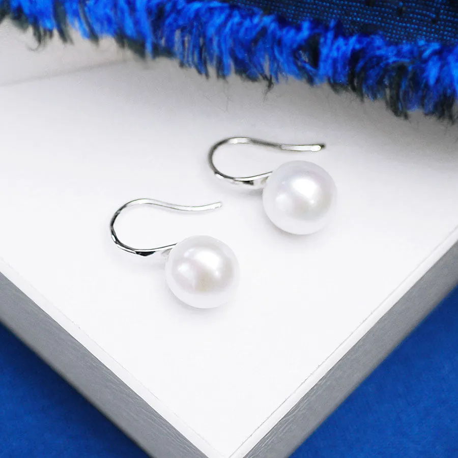 Arabella White Pearl Hooks