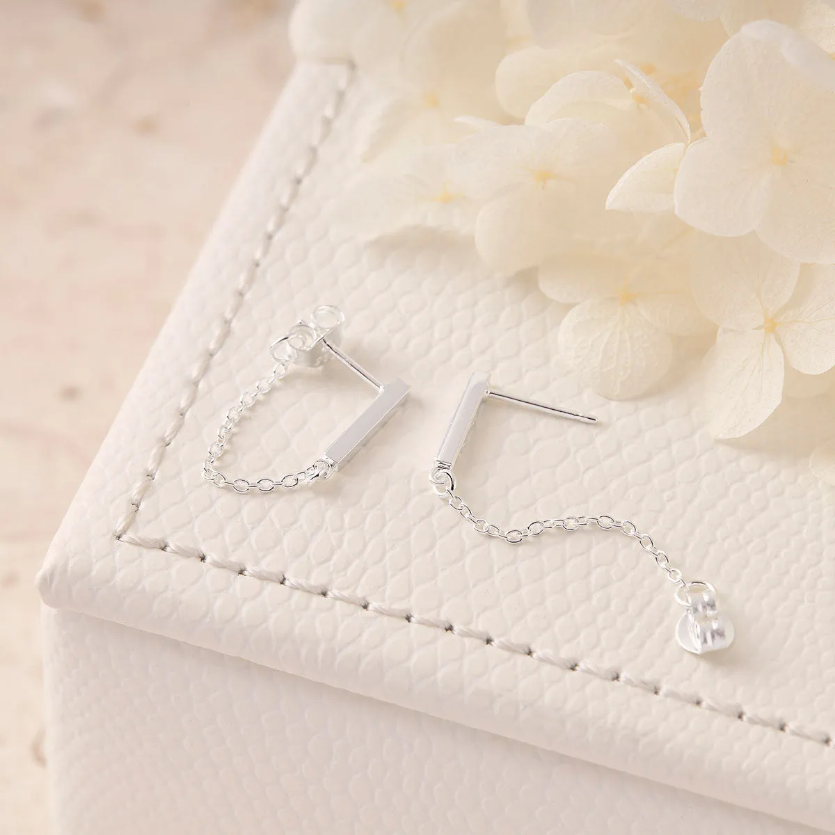 Bar And Chain Studs