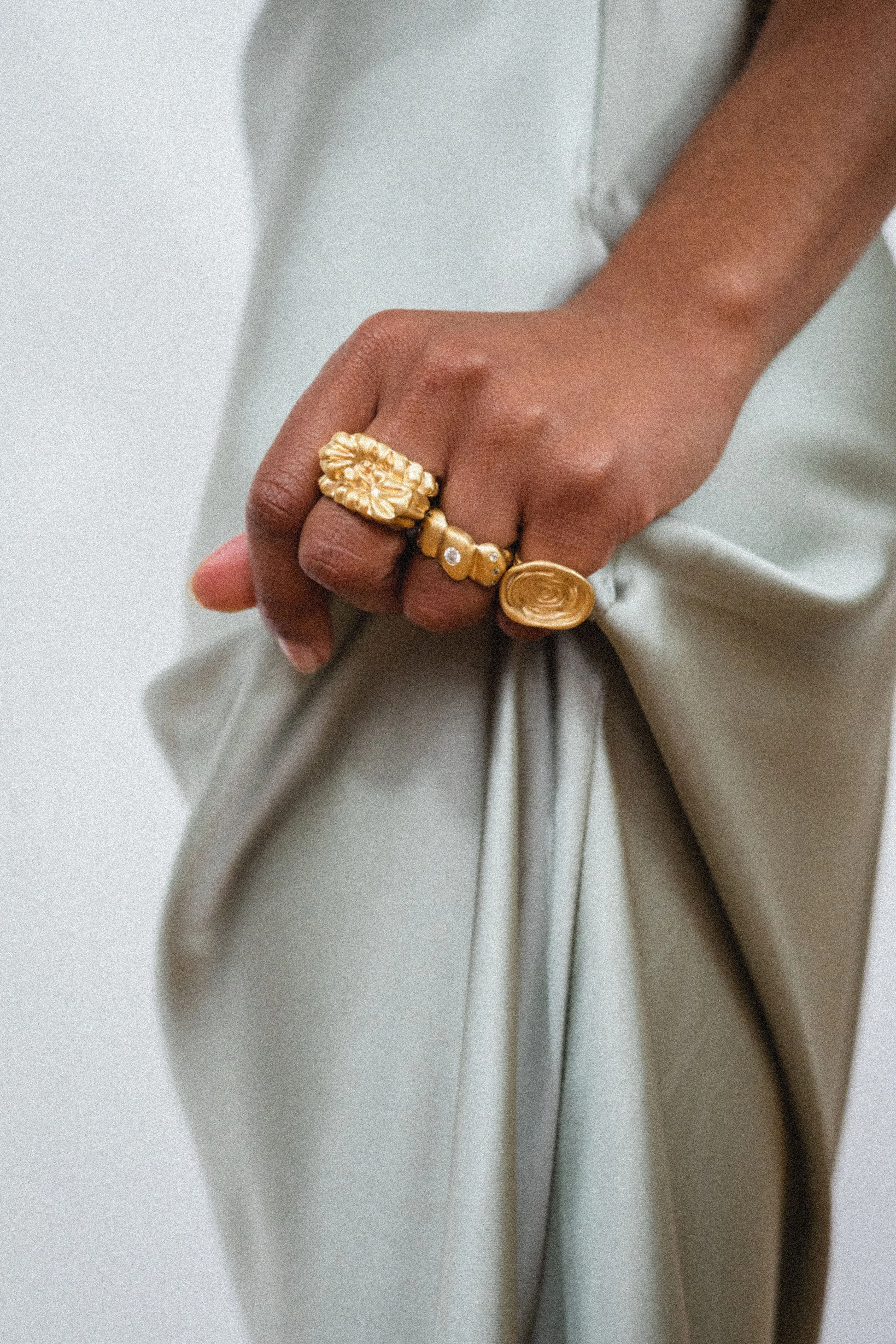 Bivalvia Ring