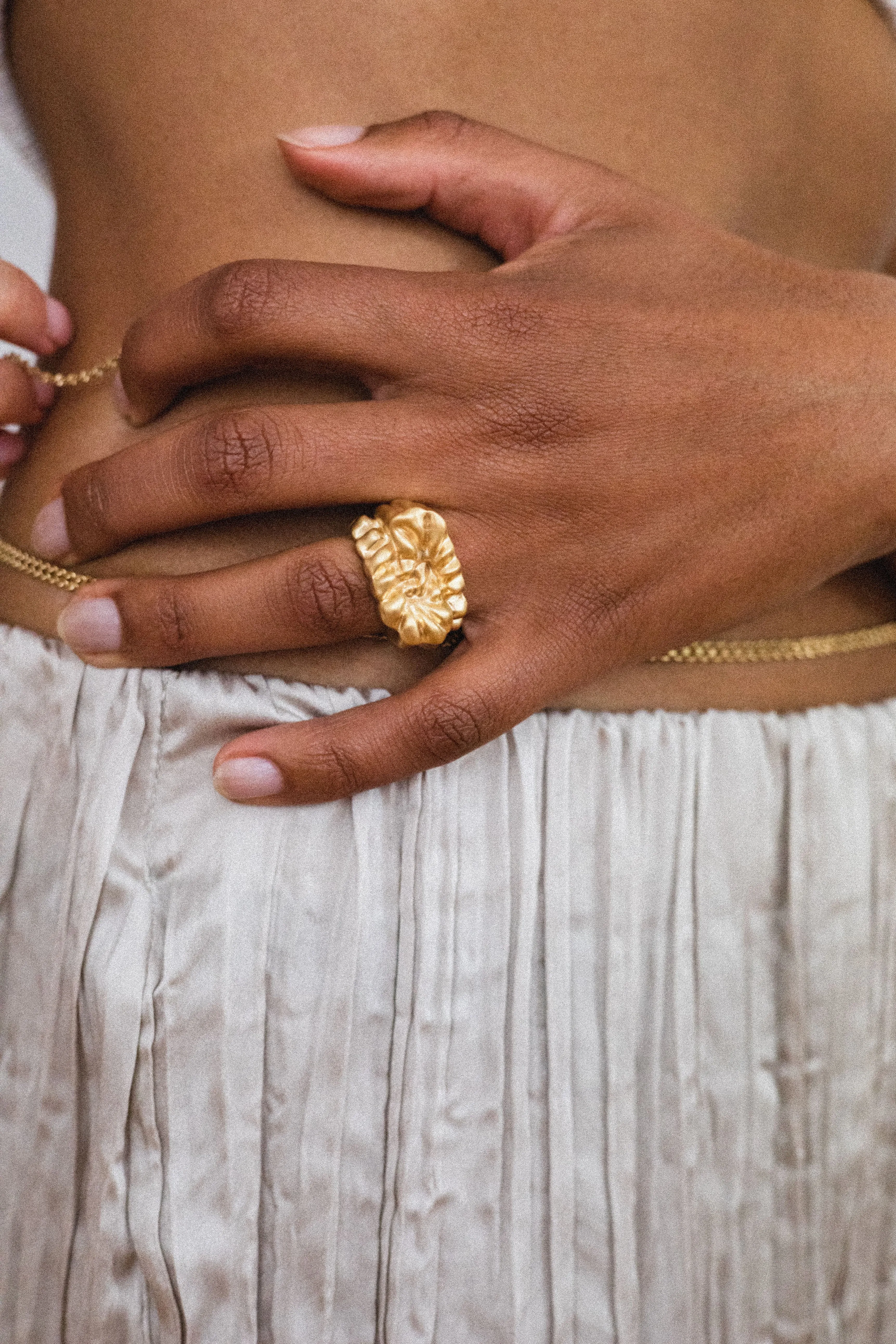 Bivalvia Ring