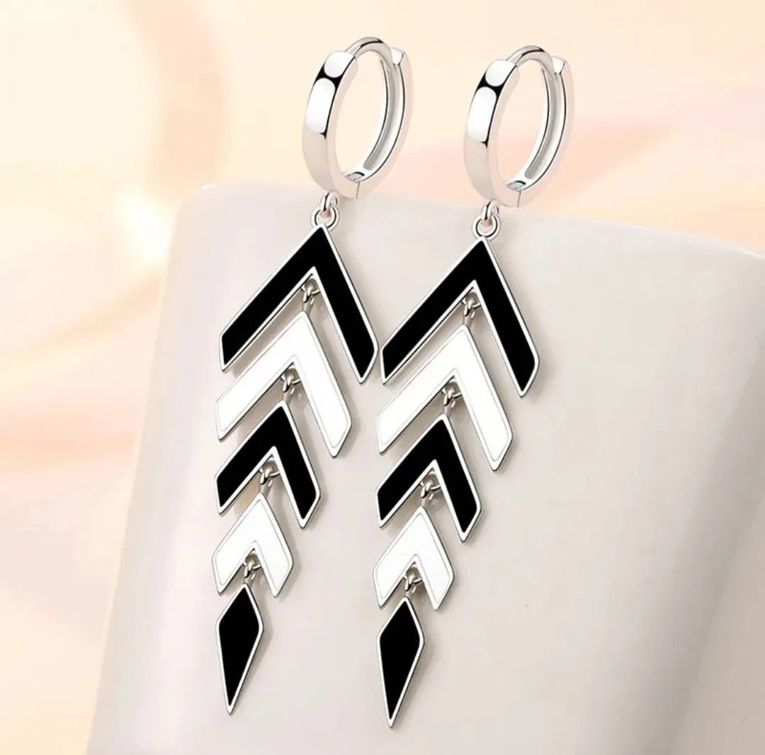 Chic 925 Sterling Silver Black/White Arrow Long Tassel Hoop Earrings.