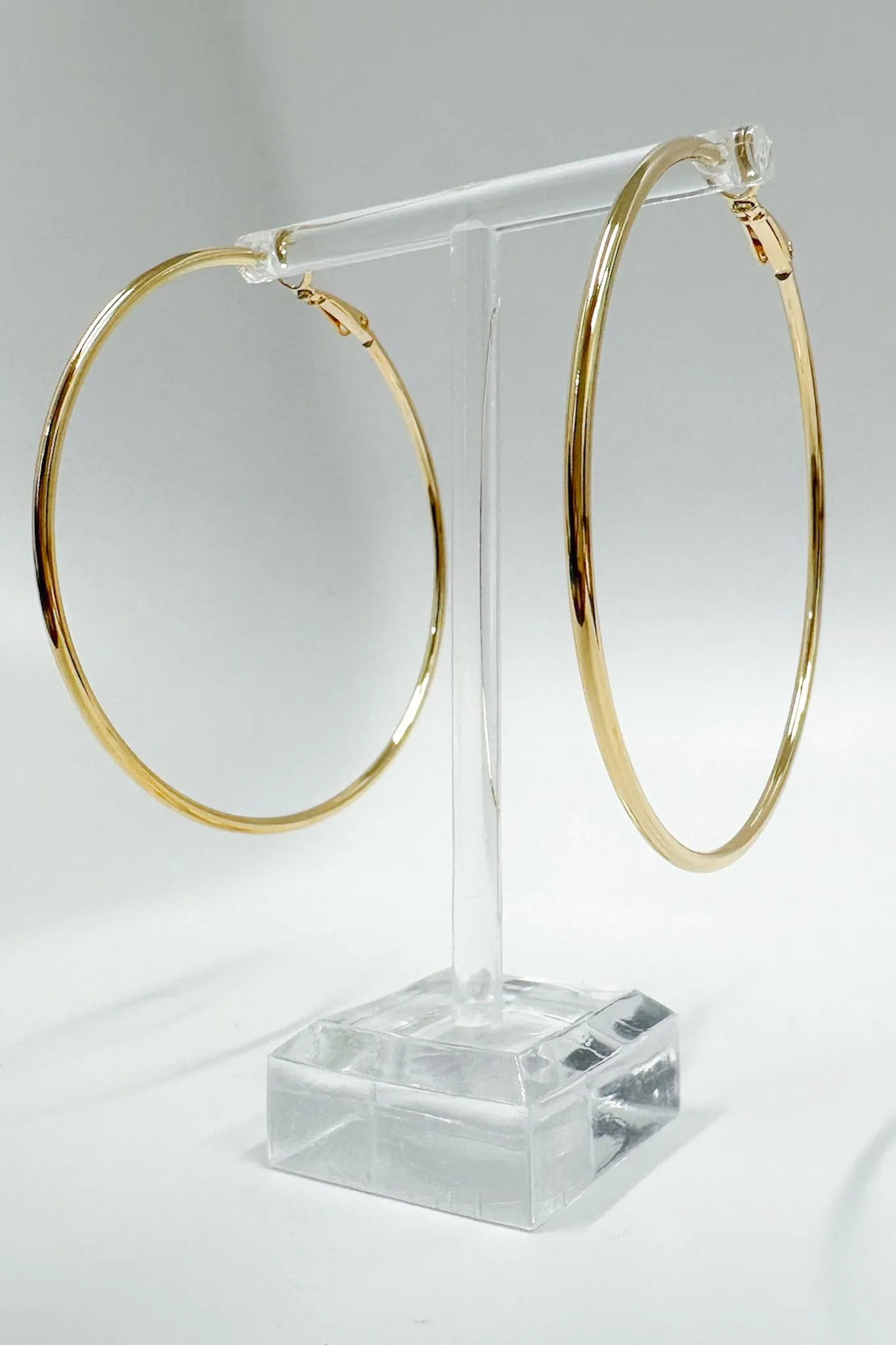 Chic Class Hoop Earrings