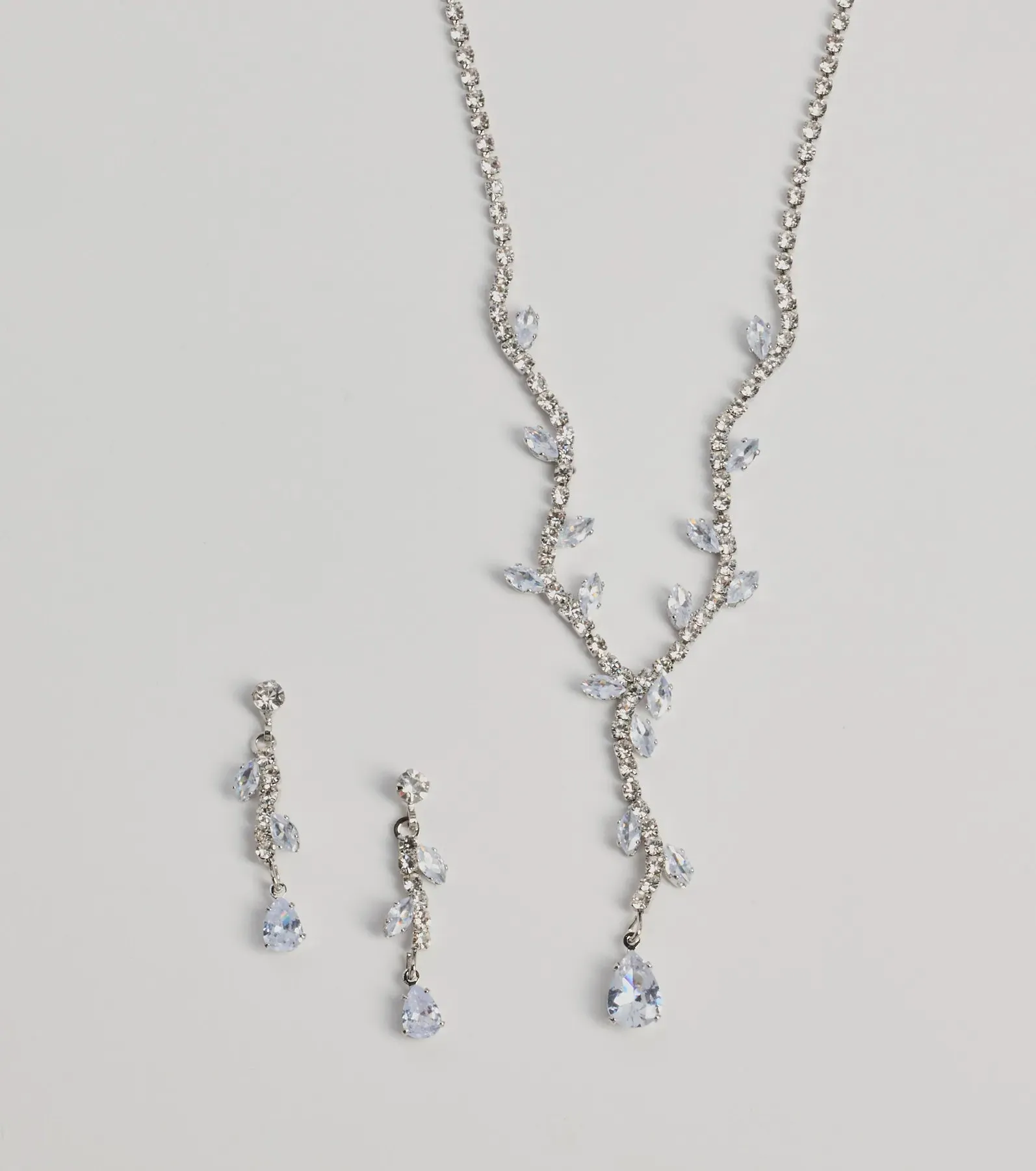 Chic Leaf-Shaped Rhinestone Necklace And Earrings Set