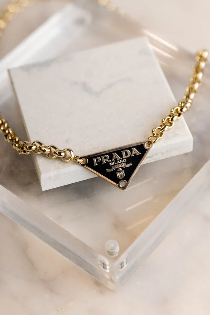 .Designer Charm On Rolo Chain, Black