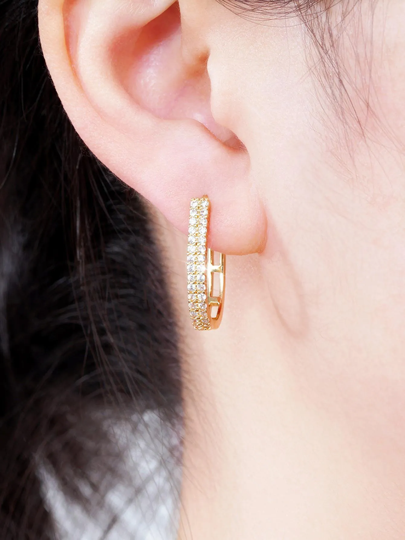Elegant Cubic Zirconia Hoop Earrings