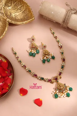 Elegant Goddess Necklace