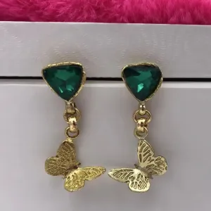 Elegant Kalliope Butterfly Earrings with Emeralds