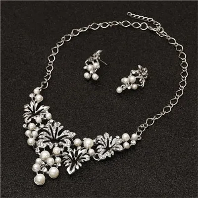 Elegant Pearl Jewelry Set