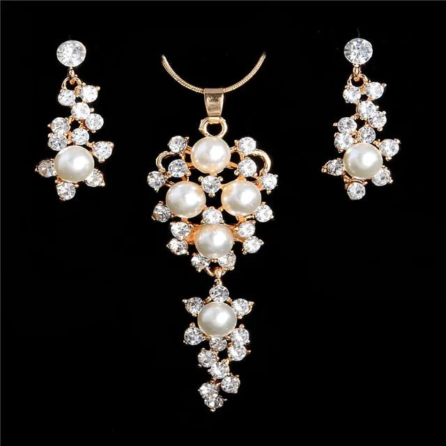 Elegant Pearl Jewelry Set