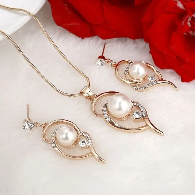 Elegant Pearl Jewelry Set