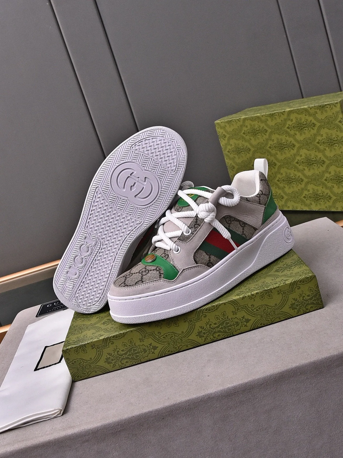 GG SNEAKERS SCREENER GREY LEATHER