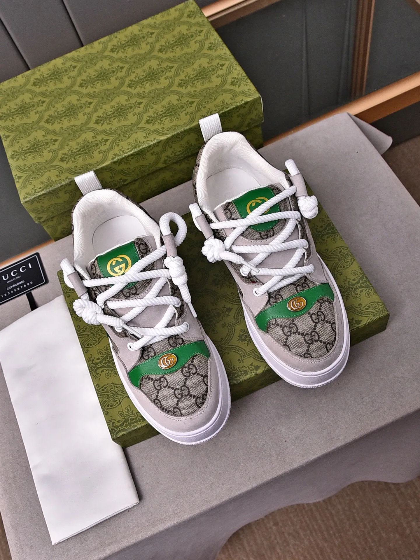 GG SNEAKERS SCREENER GREY LEATHER