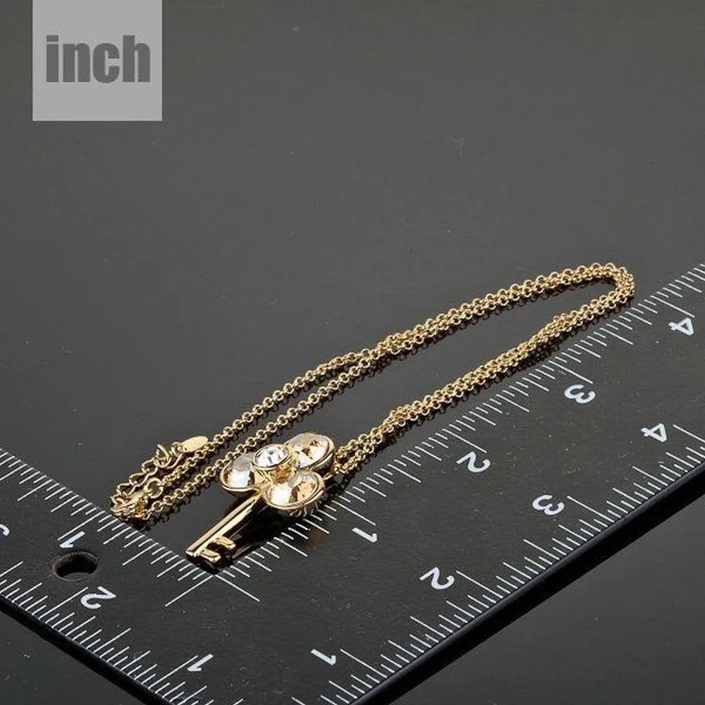 Golden Key Pendant Necklace KPN0044