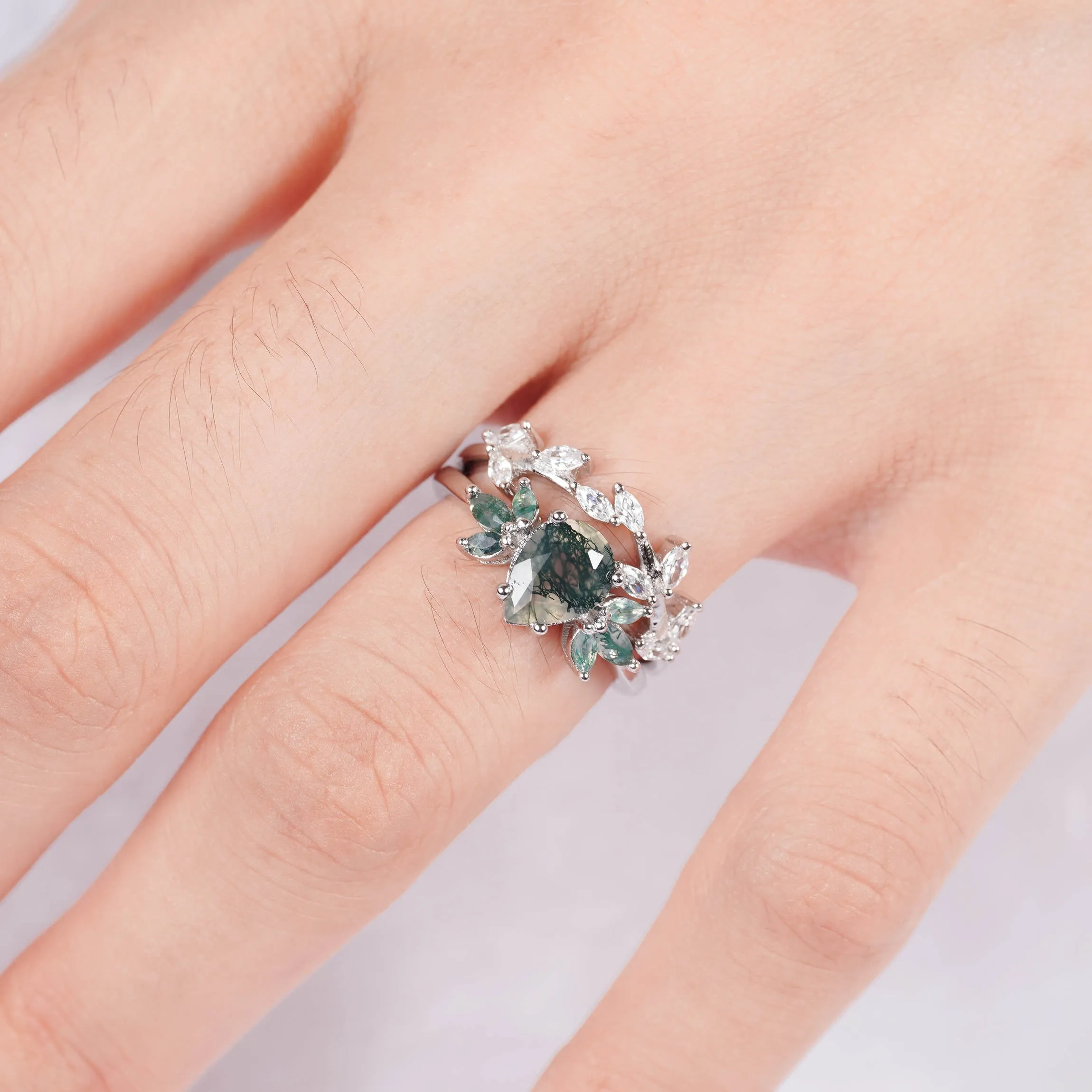 Ivy Moss Agate Quartz Leaf Ring Set Gold