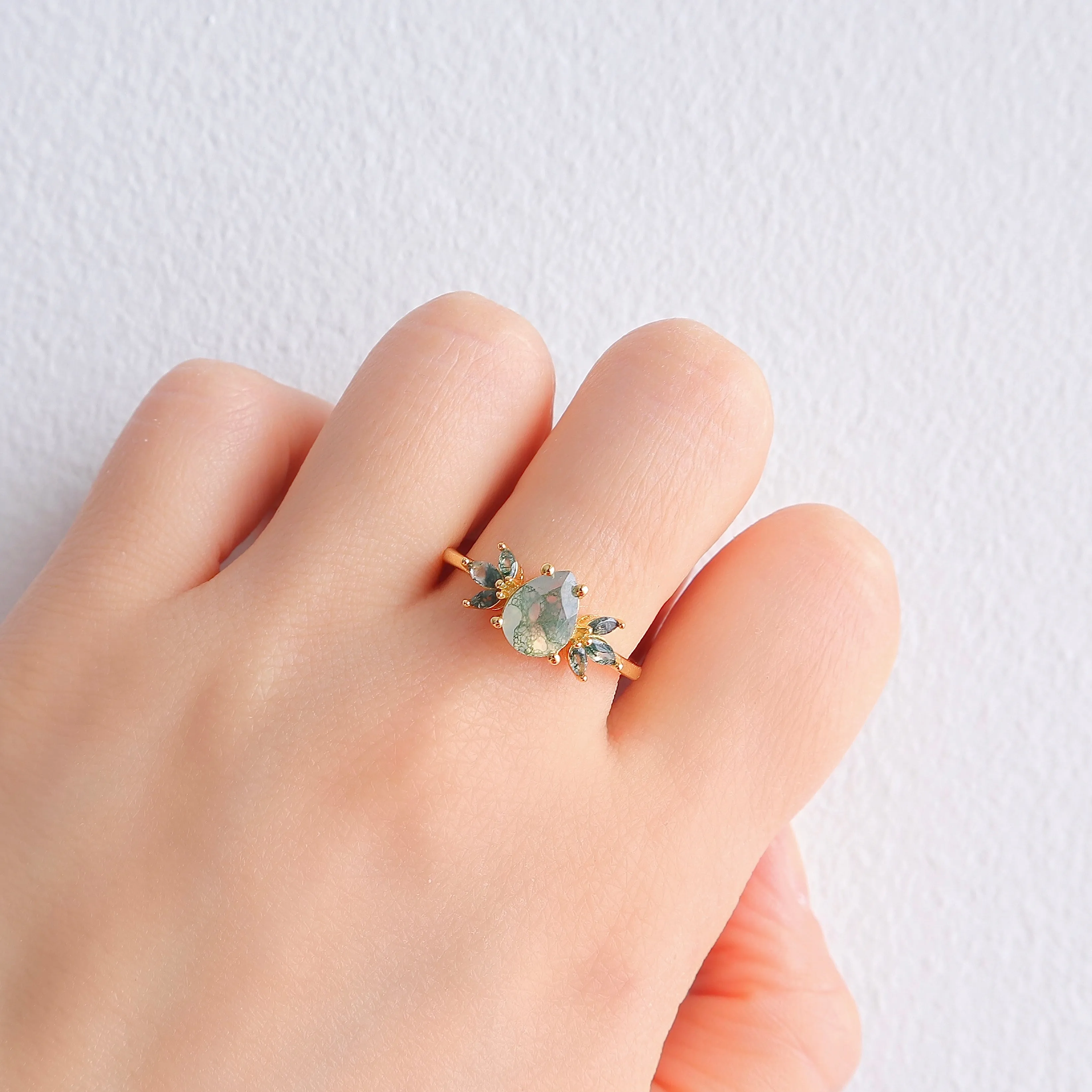 Ivy Moss Agate Quartz Leaf Ring Set Gold