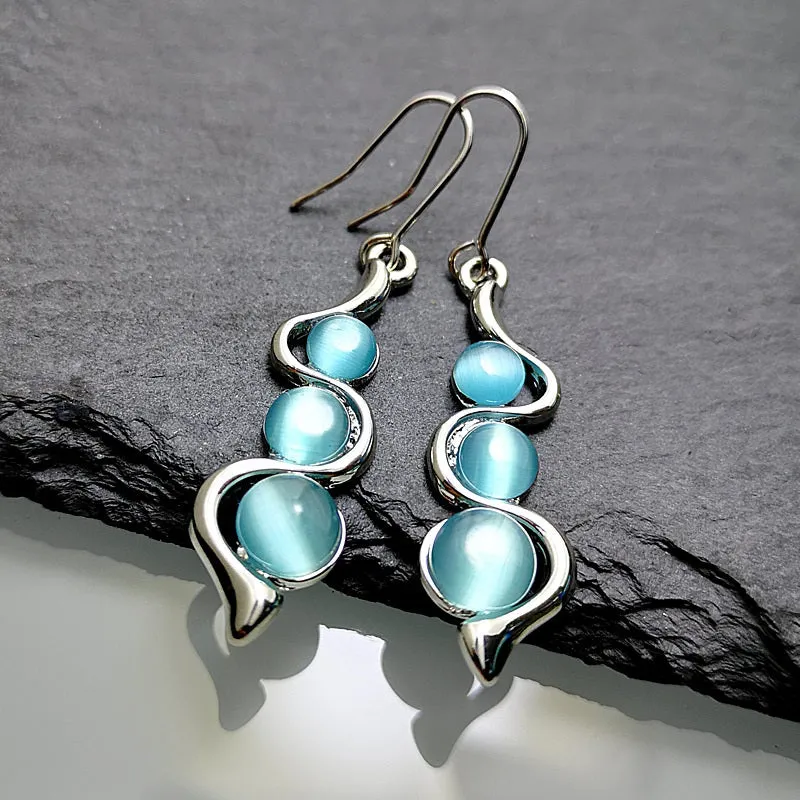 Loookus - Bohemian Creative Curve Wave Shaped Earrings