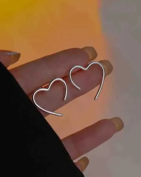 Loookus - Silver Minimalist wired Heart Earrings