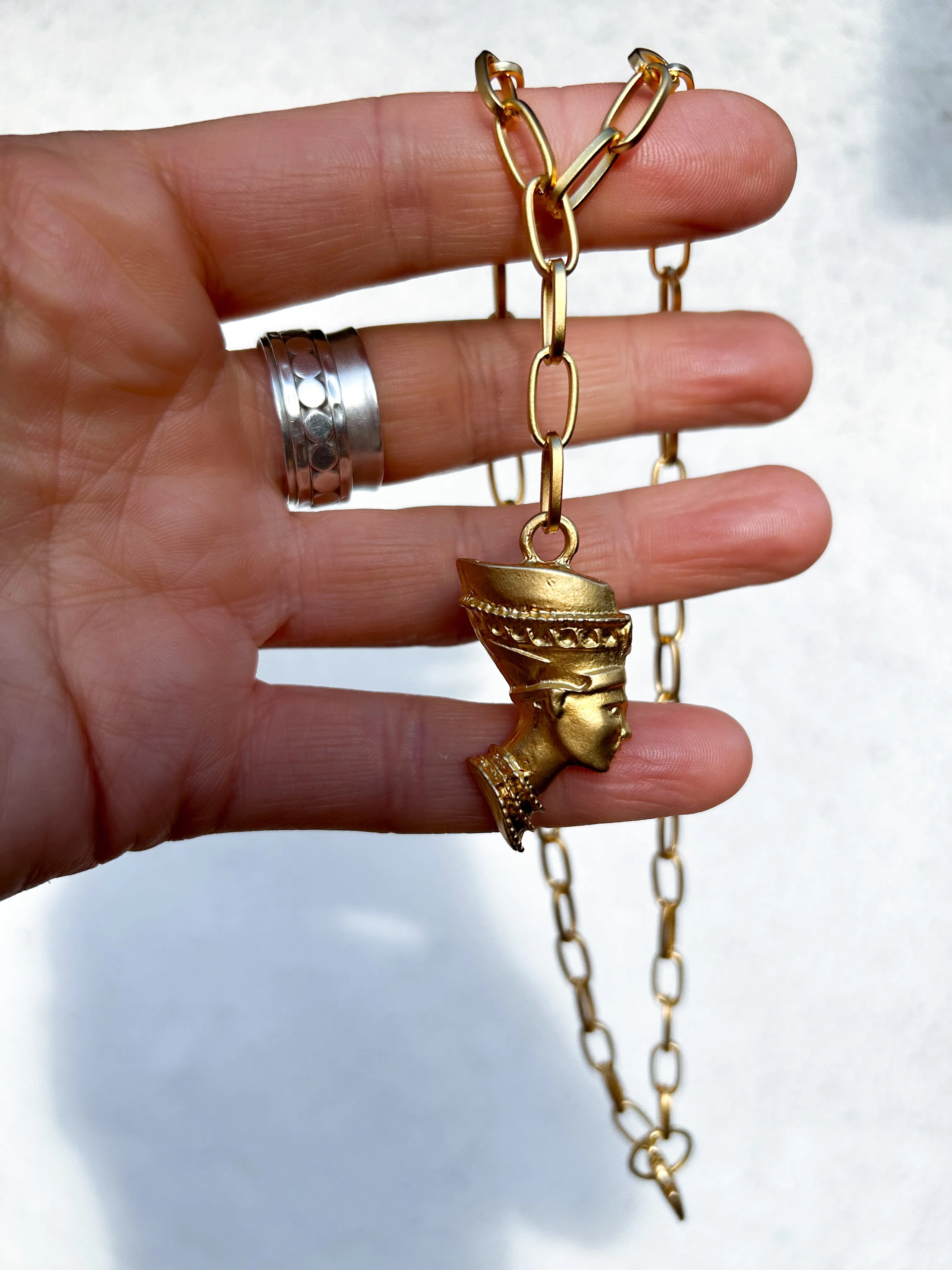 Nefertiti Matte Gold Necklace