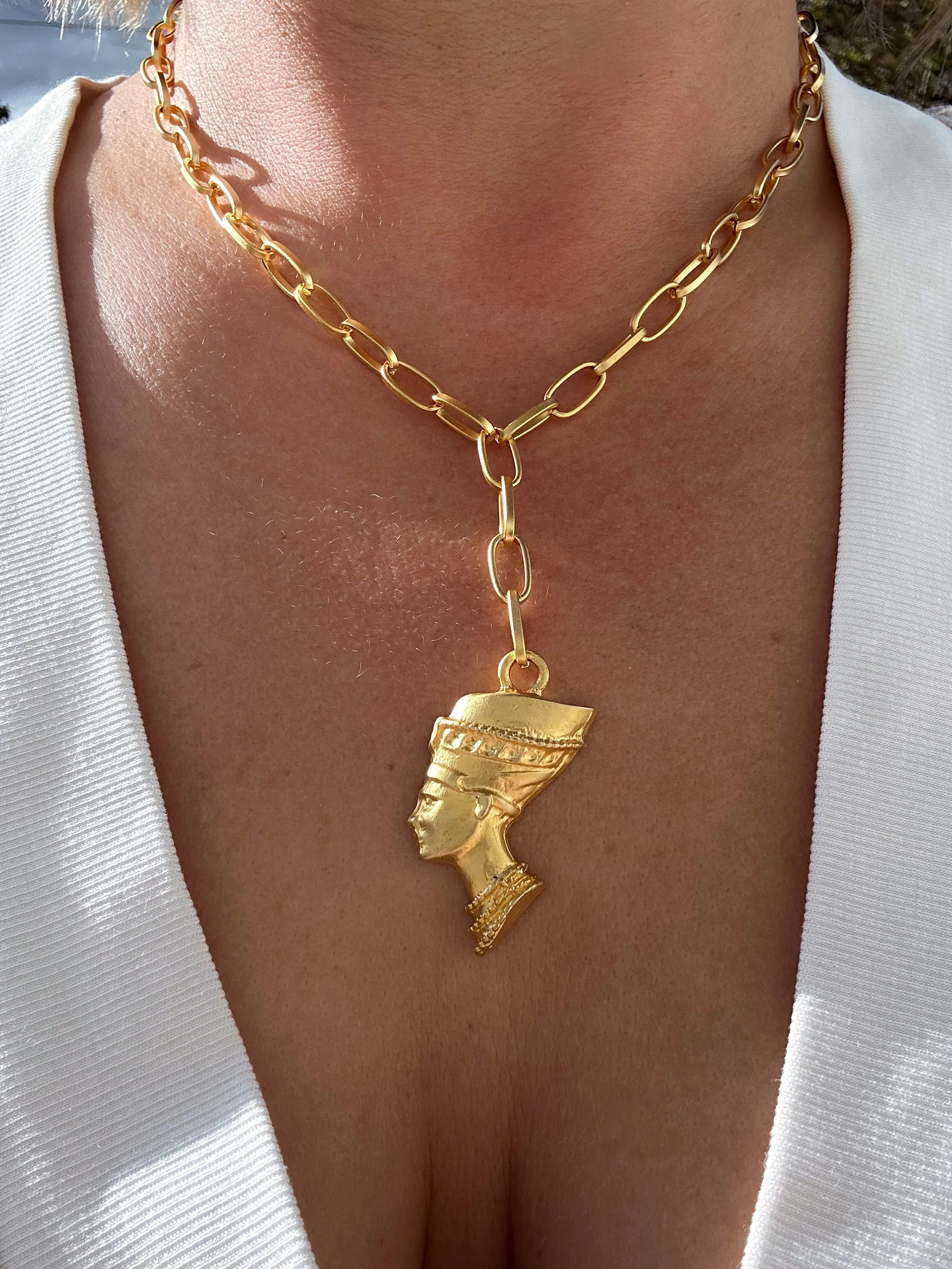 Nefertiti Matte Gold Necklace