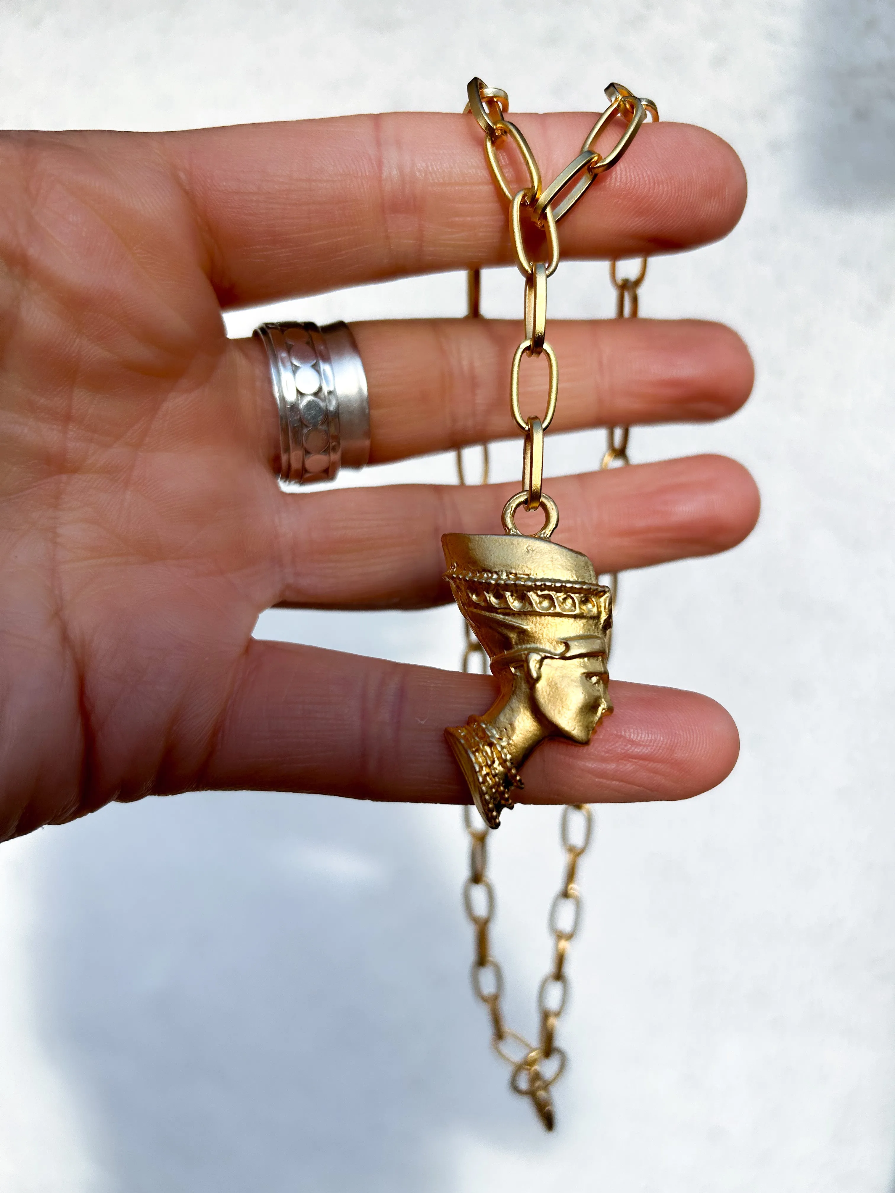 Nefertiti Matte Gold Necklace