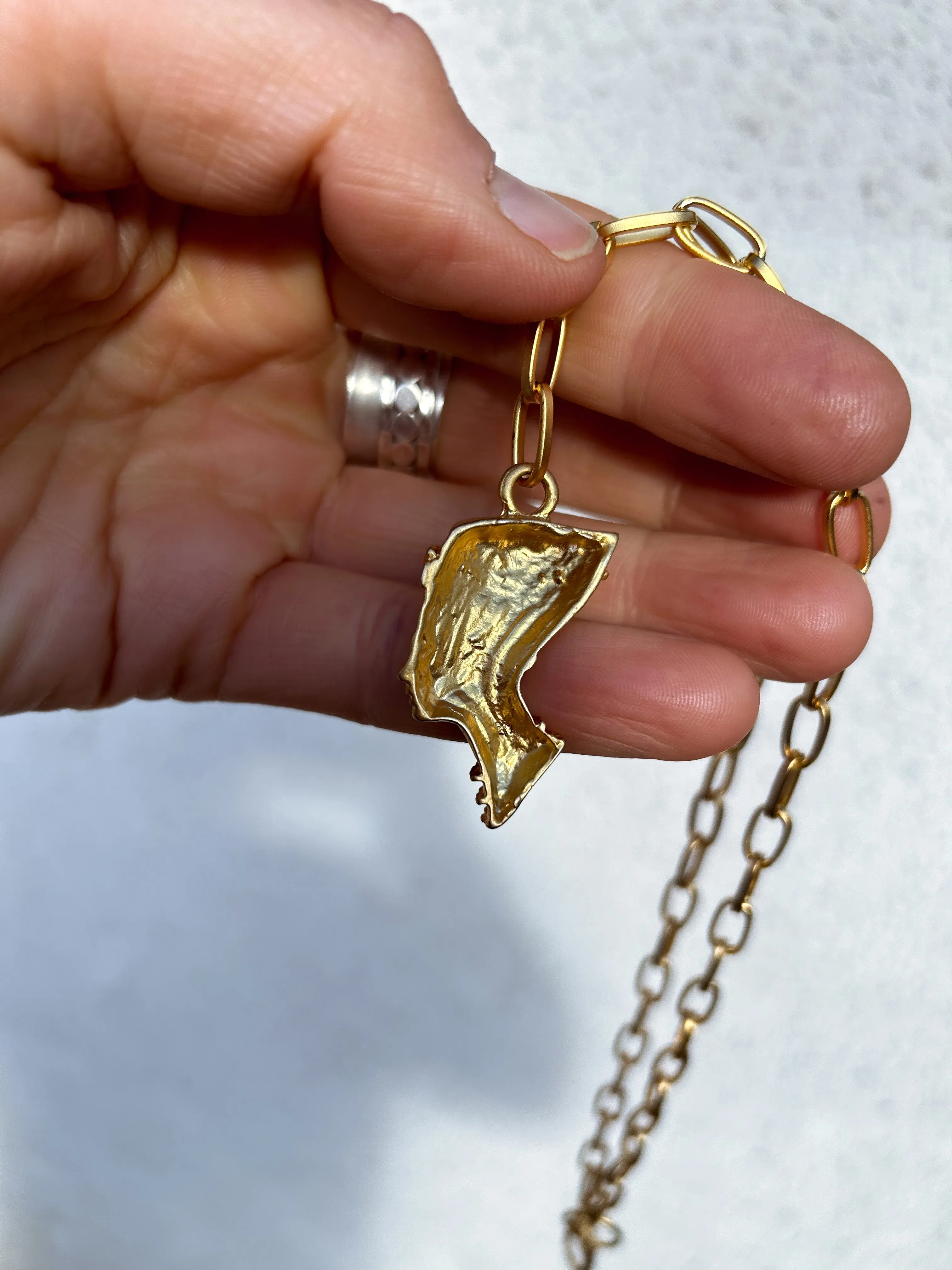 Nefertiti Matte Gold Necklace