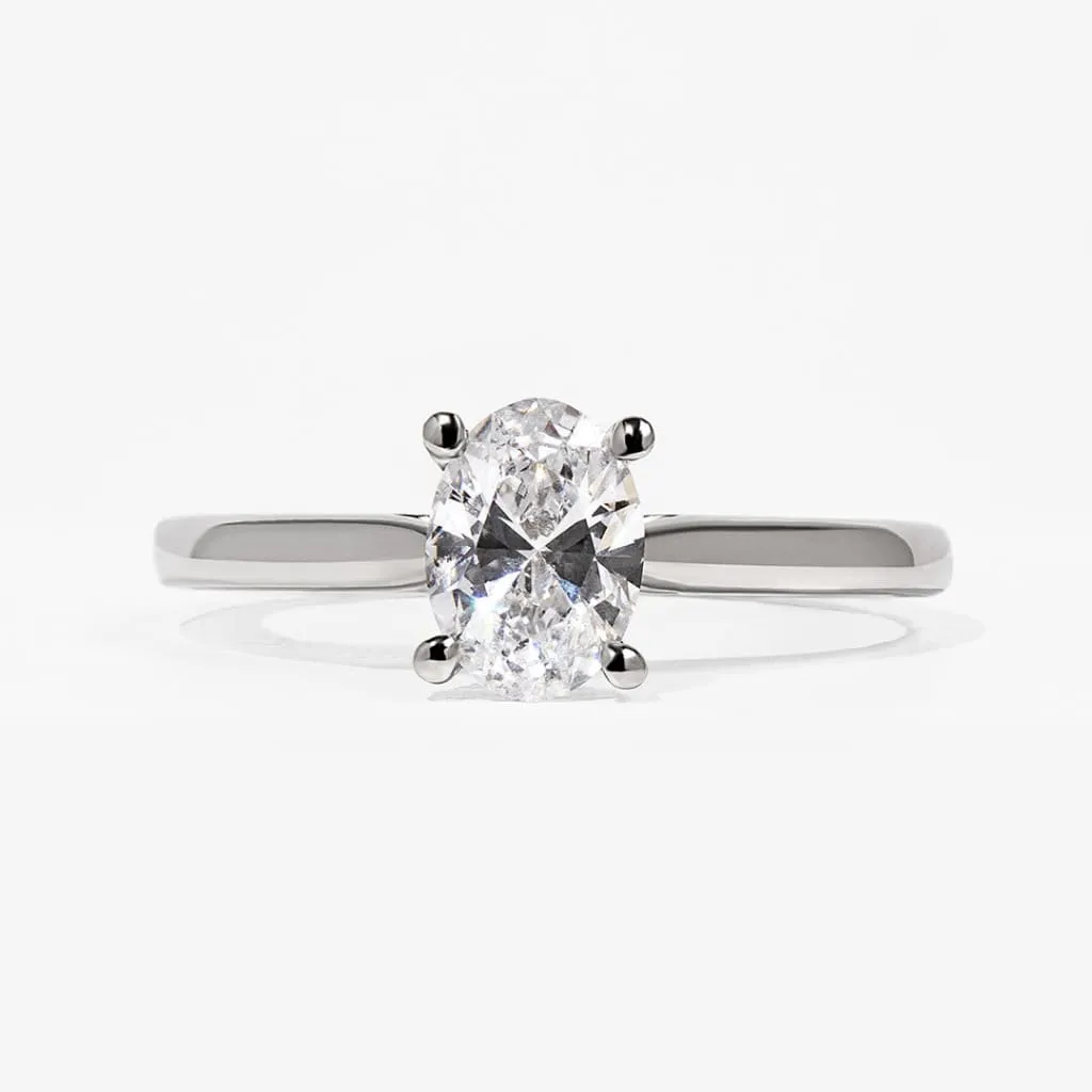 PARIS 0.75ct | Oval Solitaire Lab Diamond Set in Platinum