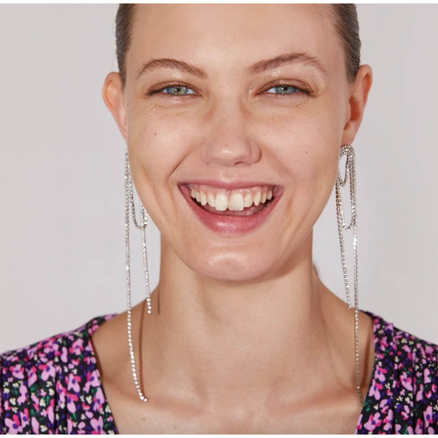 RHINESTONE TASSEL LONG EARRINGS