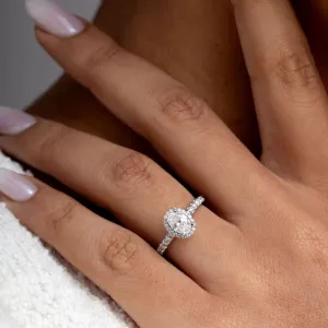 ROOK 1.20ct | Oval Halo Diamond Set in 18ct Gold