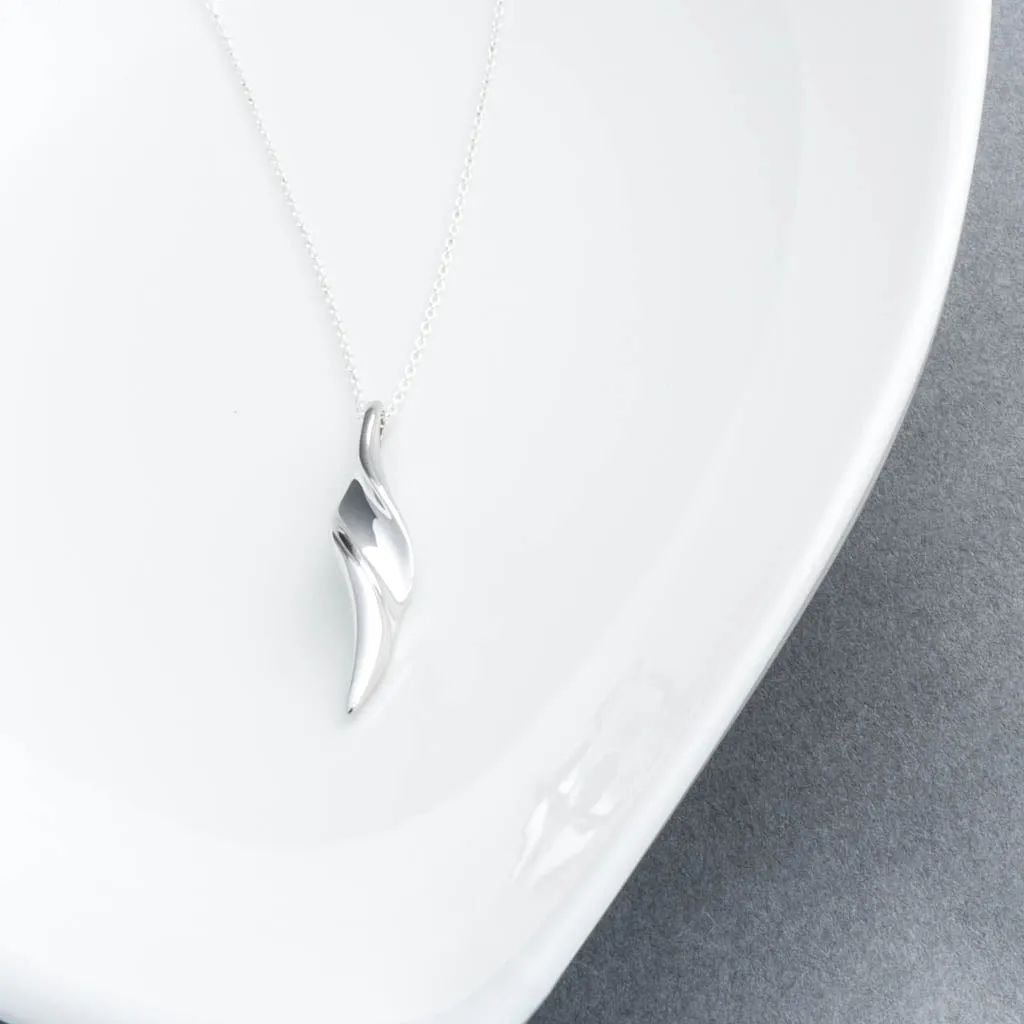 Sterling Silver Twisted Ribbon Pendant Necklace