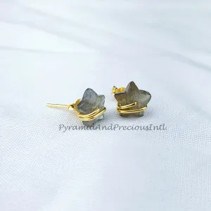 Tiny Labradorite studs, star shape jewelry, wire wrap earrings, minimalist crystal jewelry, boho earrings, Sold By Pair