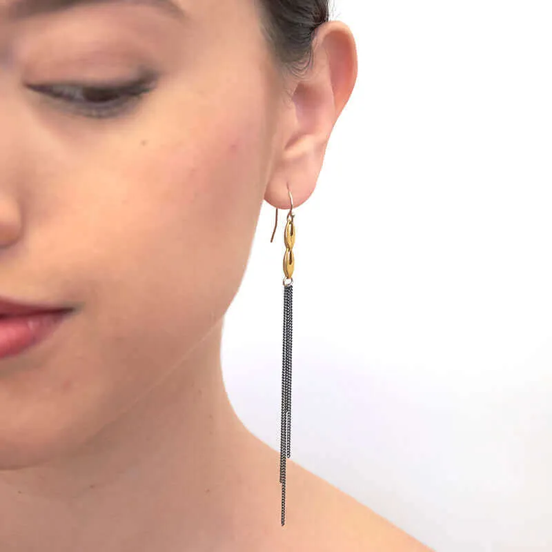 TRINI DARK CHAIN EARRINGS