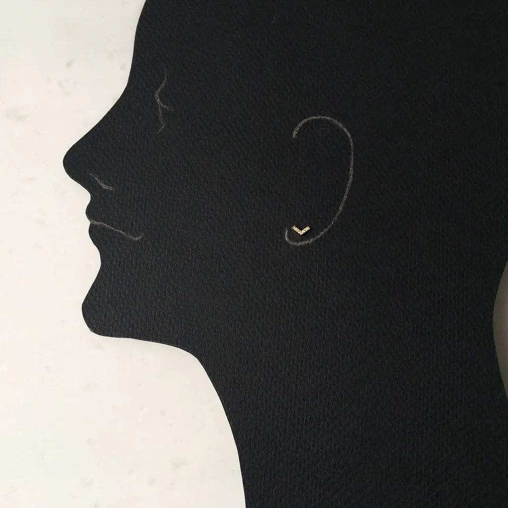 V earrings #TA16008