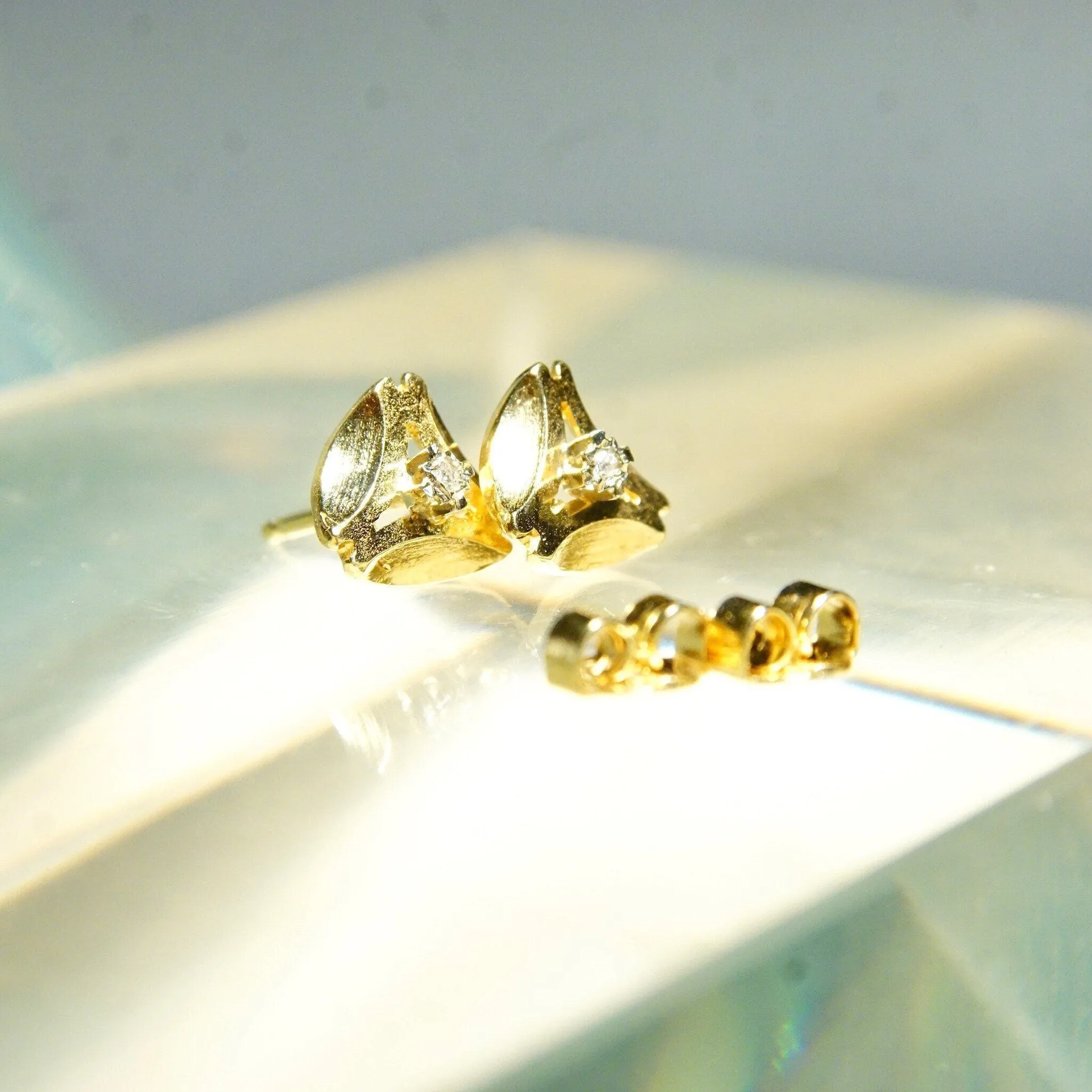 Vintage Minimalist 14K Gold Diamond Stud Earrings, Yellow Gold Rounded Triangle Studs, Prong-Set Accent Diamonds, 585 Pushbacks, 8.5mm
