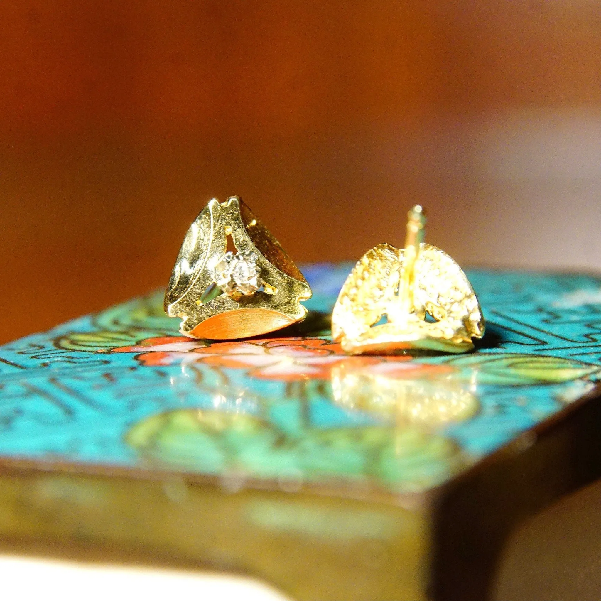 Vintage Minimalist 14K Gold Diamond Stud Earrings, Yellow Gold Rounded Triangle Studs, Prong-Set Accent Diamonds, 585 Pushbacks, 8.5mm