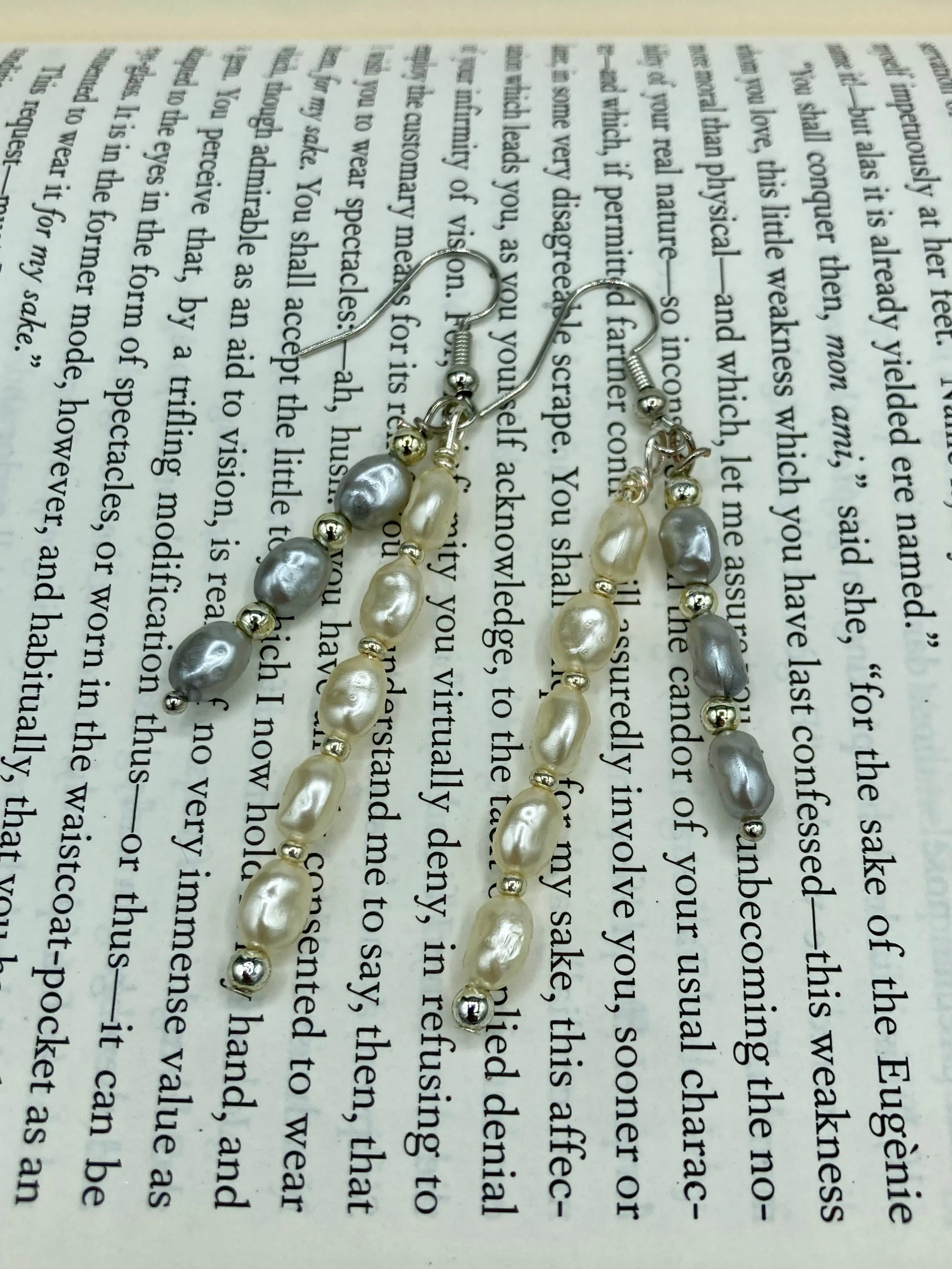 White And Gray Baroque Pearls And Black Glass Beaded Necklace, Shabby Chic, Boho Chic, Nature Inspired