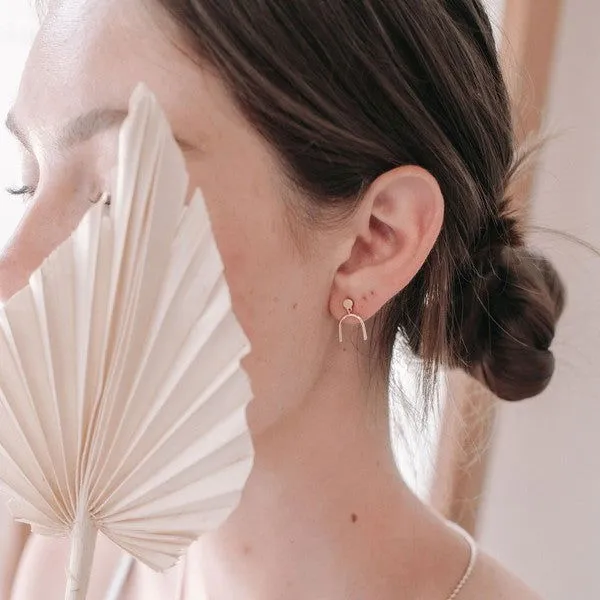 Women's Minimalist Arch Earring Studs