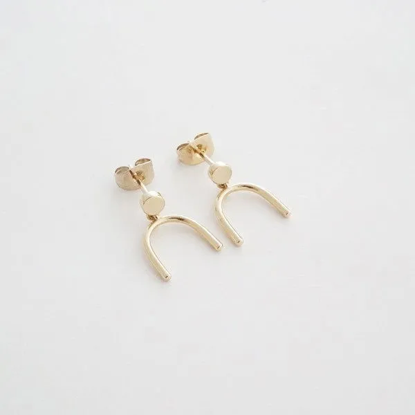 Women's Minimalist Arch Earring Studs